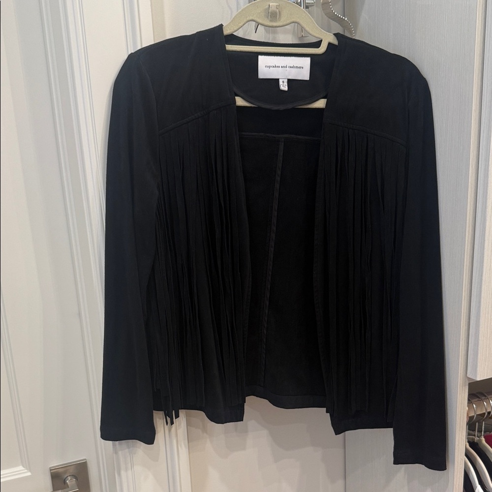 cupcakes & cashmere Black Fringe Blazer